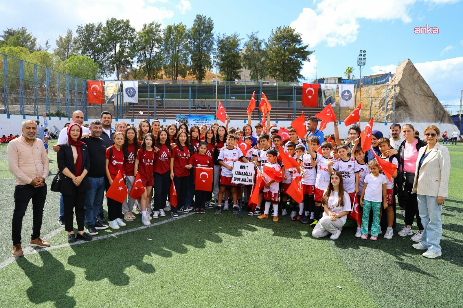 Karabağlar’da amatör spor kulüplerine büyük destek