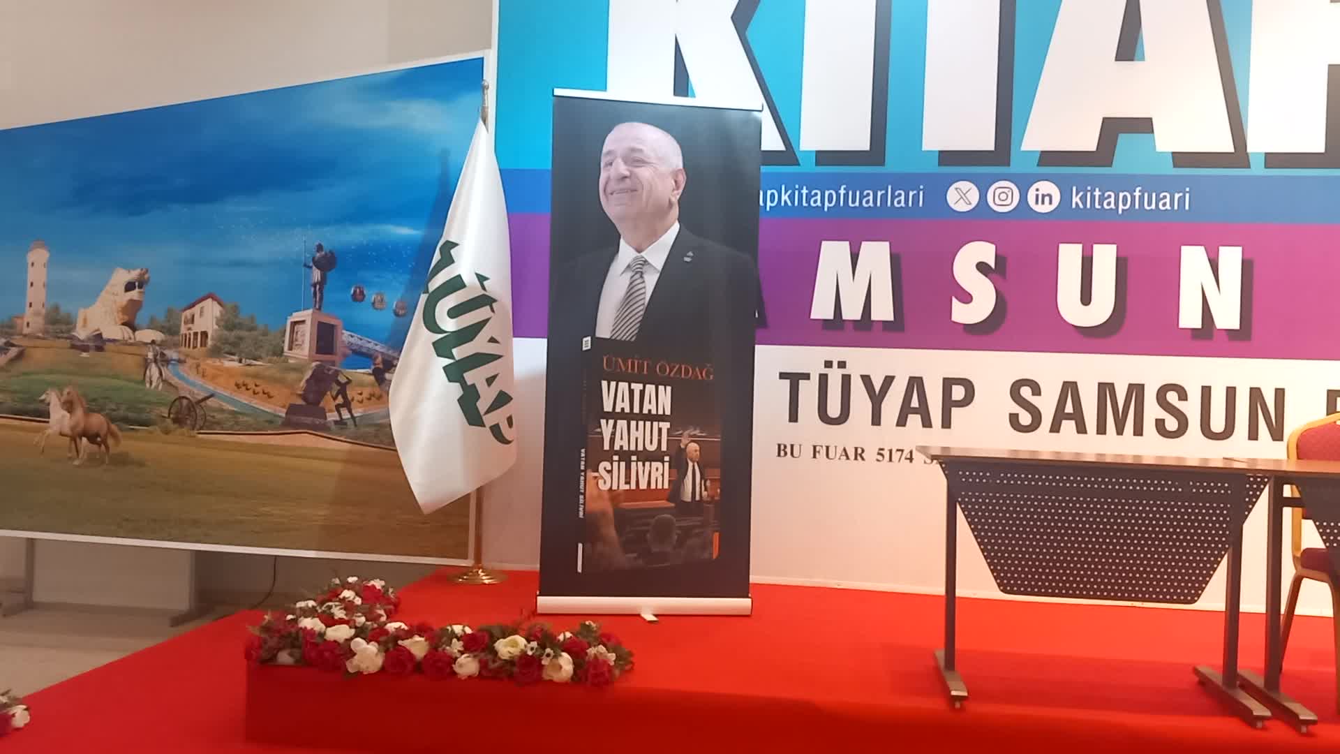Zafer Partisi lideri  Prof. Dr. Ümit Özdağ, TÜYAP Karadeniz 10. Kitap Fuarı’nda Samsunlularla buluştu