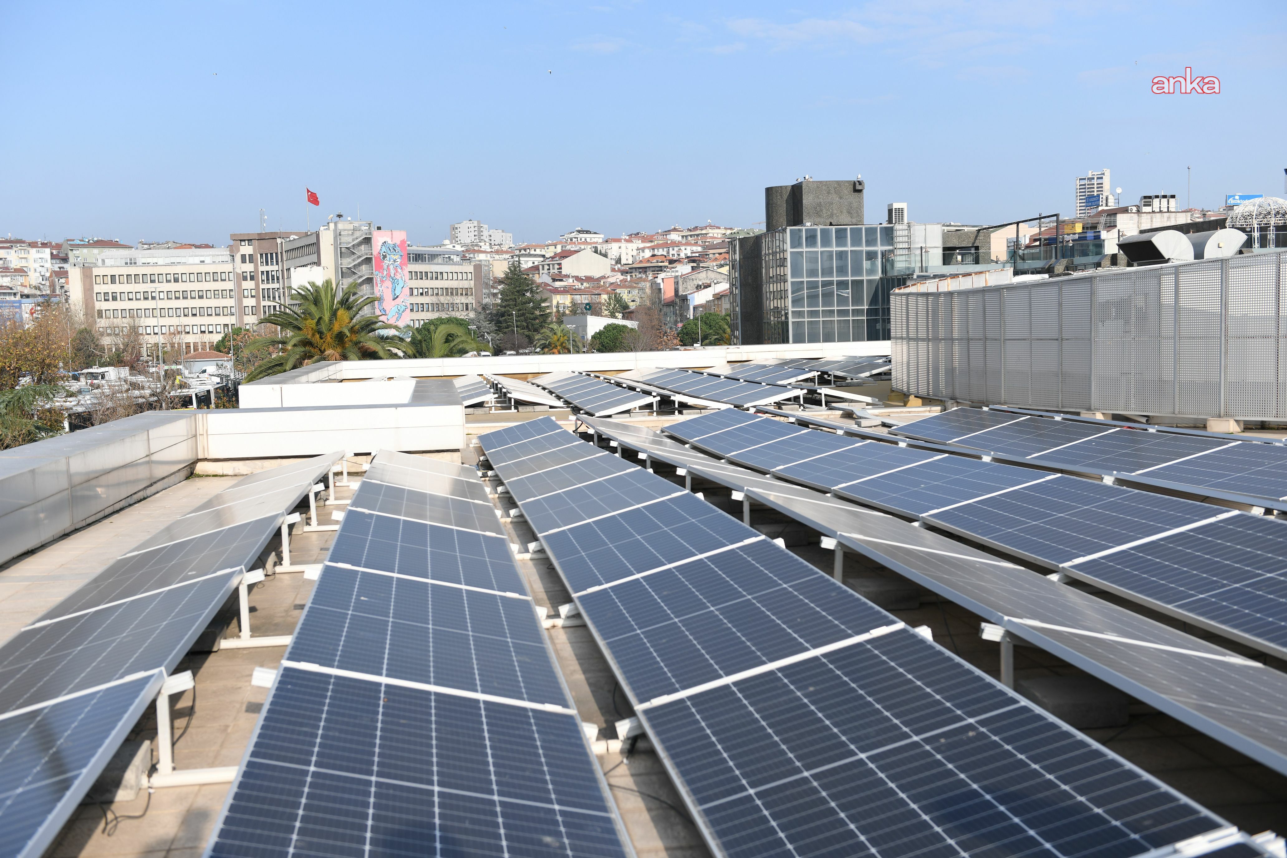 Kadıköy Belediyesi, güneş enerjisi santralleri çalışmalarına hız verdi
