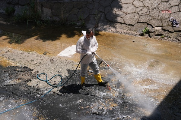 Gölbaşı Belediyesi ekiplerinden parklarda bakım ve onarım çalışmaları