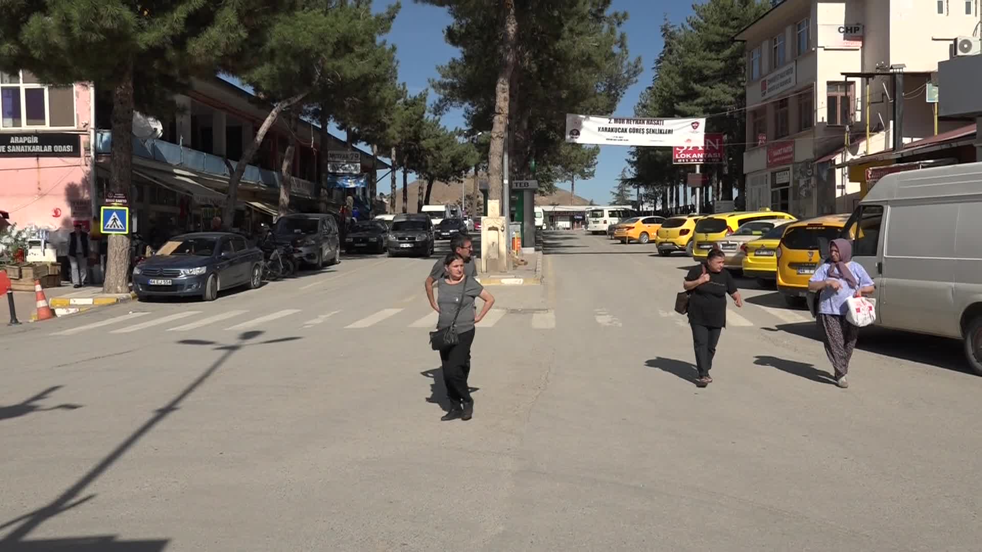 CHP’li Başkan Cömertoğlu, reyhan ekonomisini büyütüyor… Arapgir’in mor reyhanı 25 farklı ürüne dönüştü