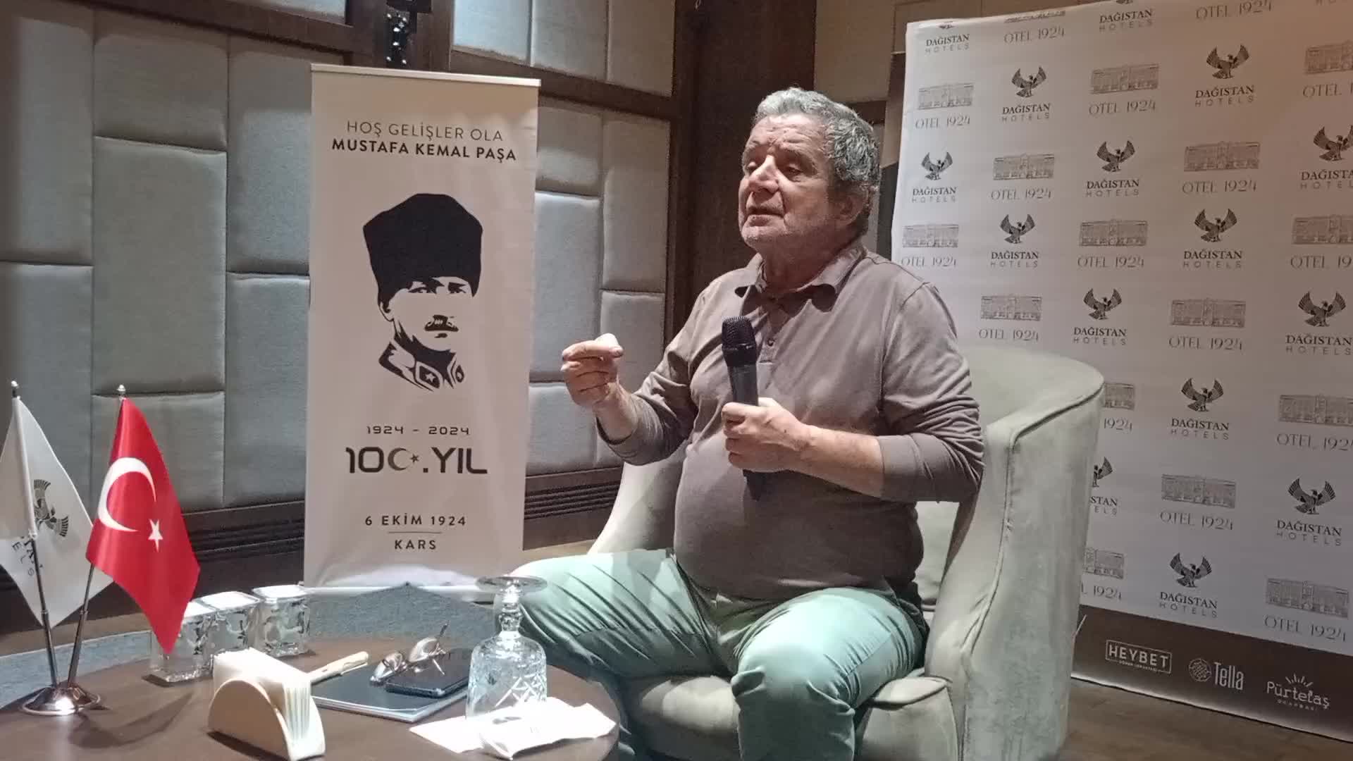 Mümtaz'er Türköne: "Kürt sorunu, Kürtlerle Türkiye Cumhuriyeti arasındaki bir meseledir”