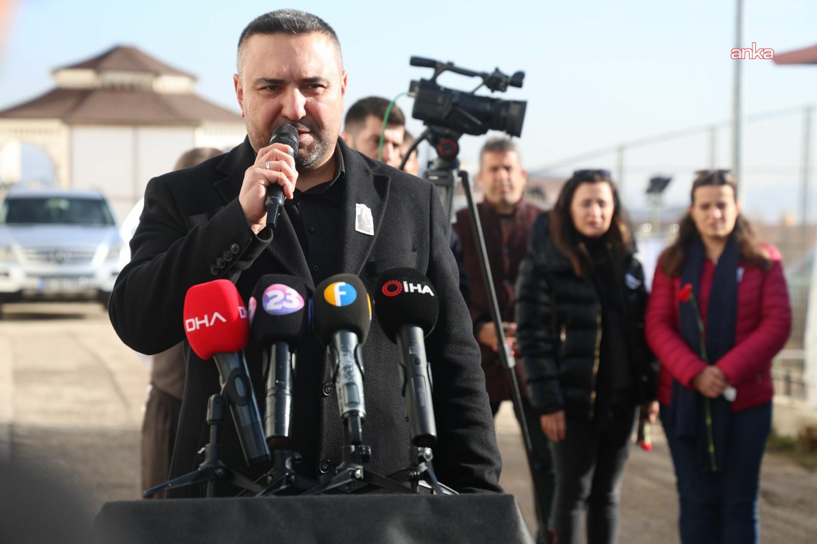Gazetecilerin güvenliği için randevu talep edilen Elazığ Emniyet Müdürü, ''yoğunluk" gerekçesiyle talebi reddetti