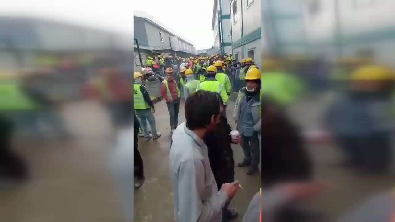 YEMEKLERİNDEKİ HAMAM BÖCEĞİNİ PROTESTO EDEN İŞÇİLER YEMEKHANEDEKİ MASALARI KIRDI