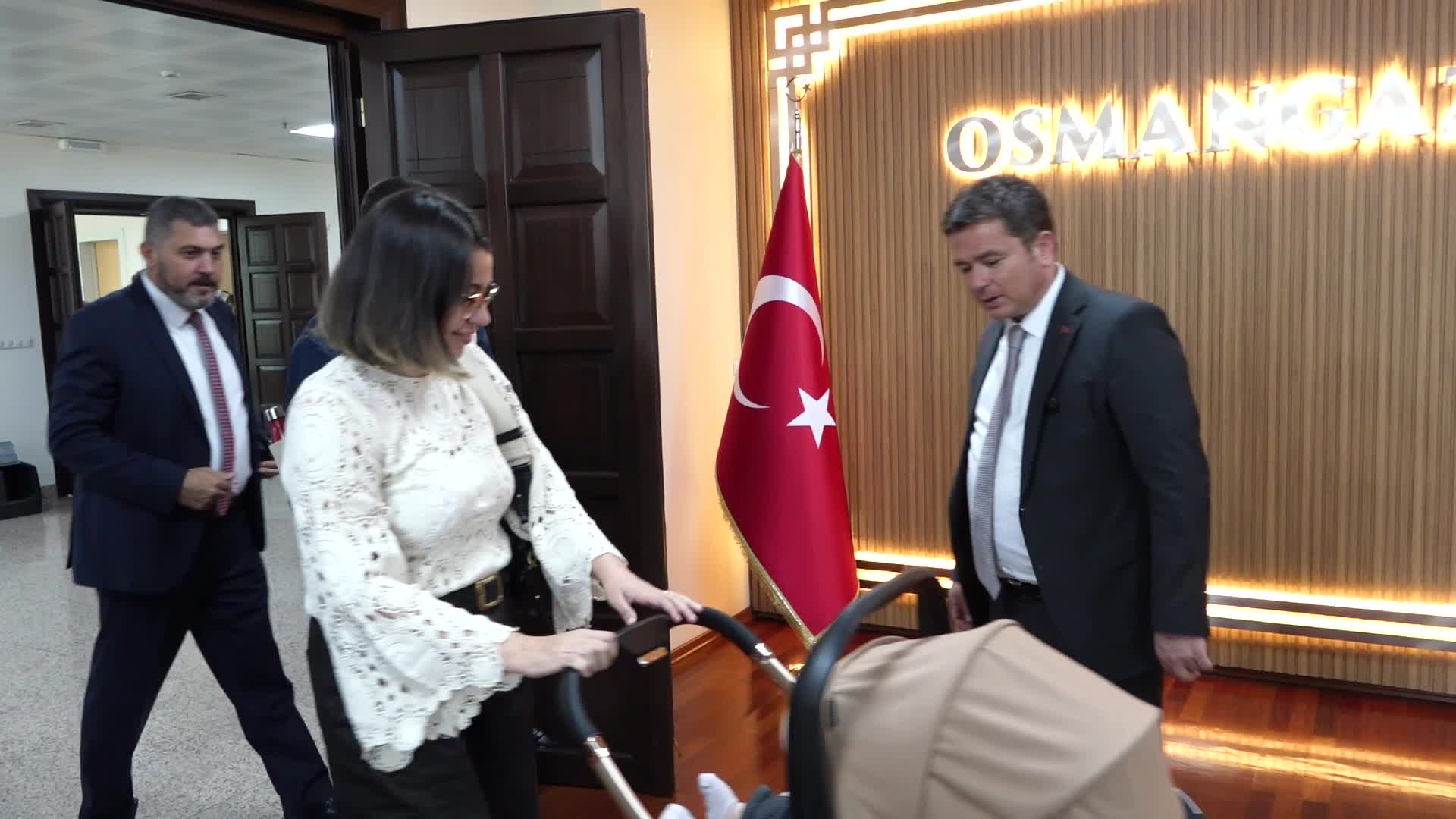 Osmangazi Belediye Başkanı Aydın'dan SMA hastası Çağan Ata Baran’a destek çağrısı