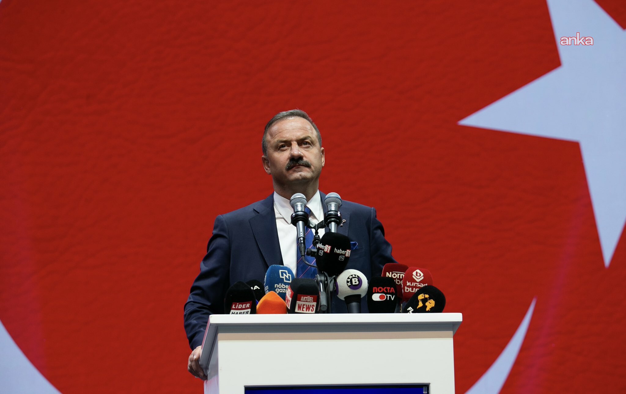 Yavuz Ağıralioğlu: Apo teröristinin bir kahramanmış gibi Meclis'te sloganlarla alkışlanmasına sebep olabildiniz