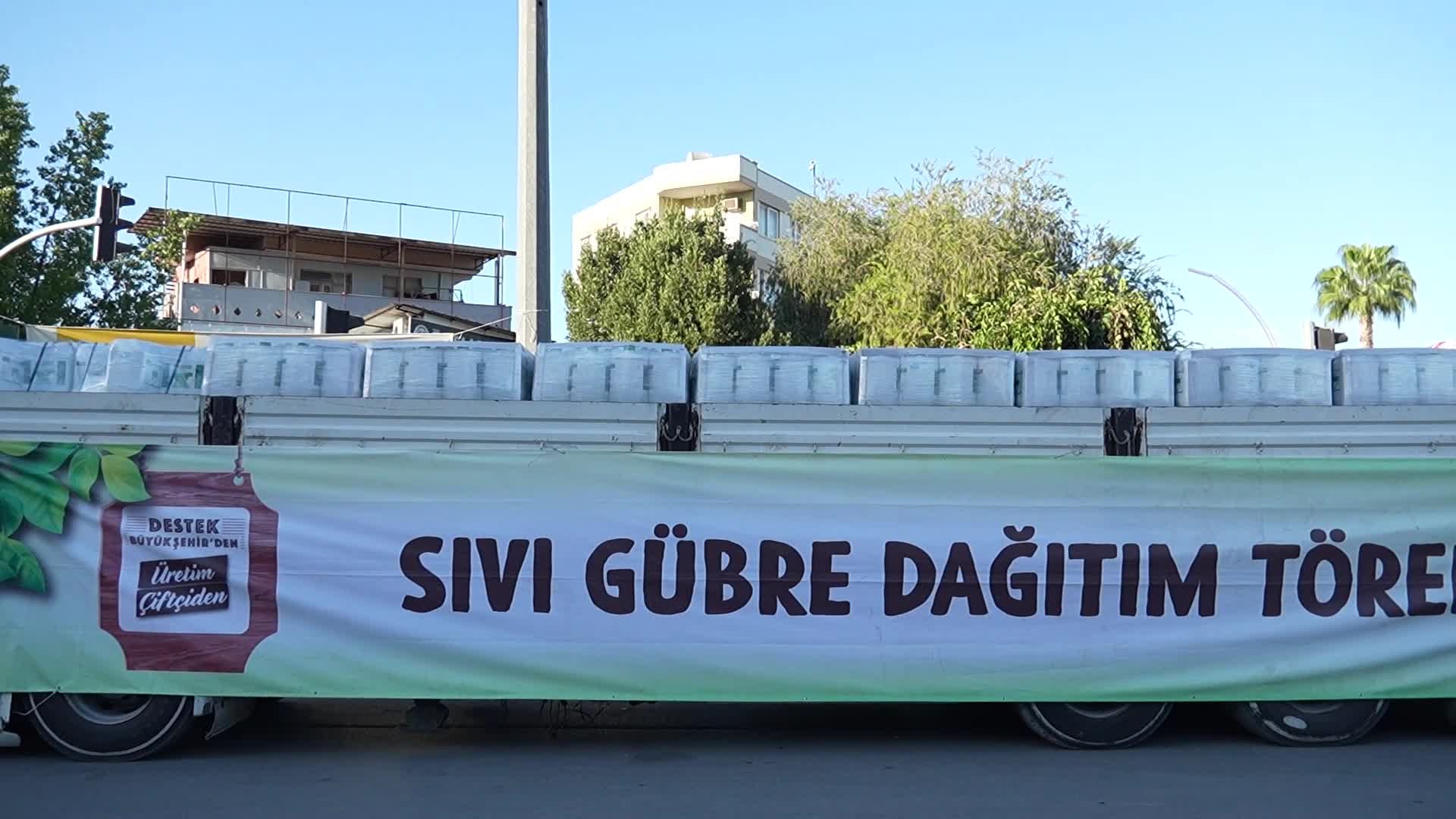 Mersin Büyükşehir Belediye Başkanı Seçer: "Biz adaletsizliği toprağın 7 kat dibine gömdük"