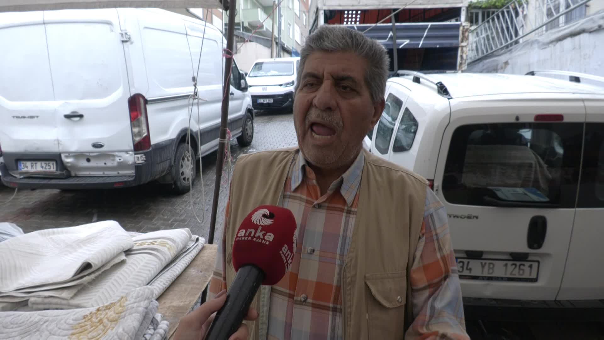 Sancaktepe pazarındaki vatandaştan Mehmet Şimşek'e:  “Yumurtanın donla ne alakası var, tavuğun donla ne alakası var, balık fiyatları...”