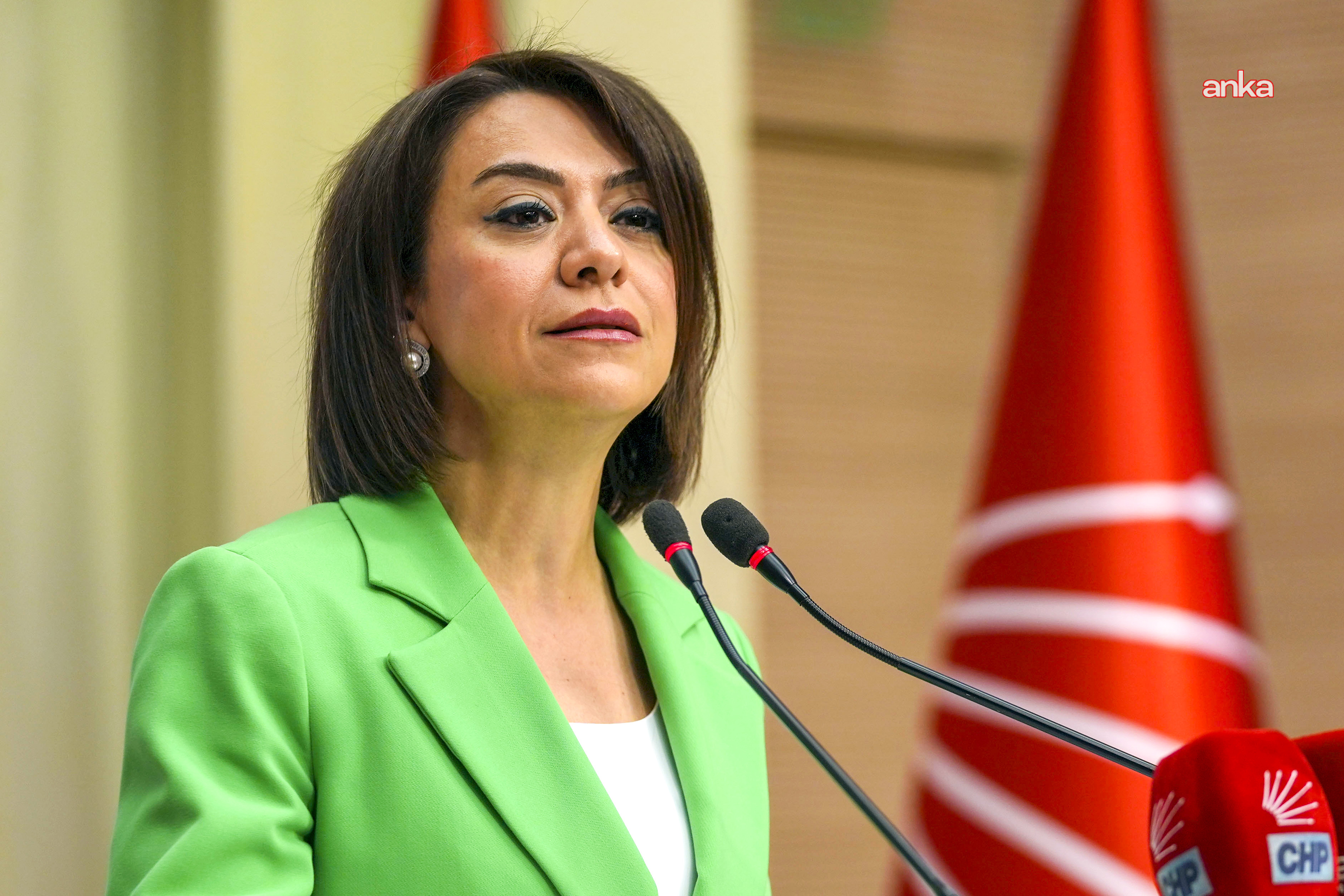 Gamze Şengel Taşcıer'den AK Partili Zeybekci'ye tepki: "'Emeklilik yaşı düşük' söylemi, sosyal güvenlik açıklarını işçilere fatura etmenin bahanesidir"