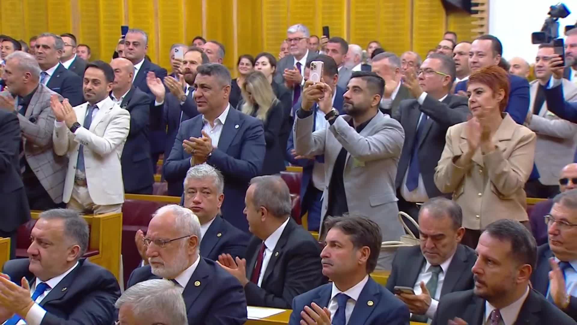 Yeni Yol Grup Toplantısı... Ali Babacan: “Ülkemiz iktidar bloğu ile ana muhalefet partisi arasındaki kayıkçı kavgasına mecbur değil”