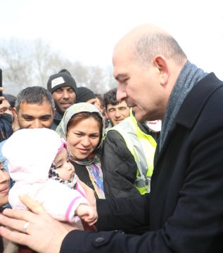 SOYLU EDİRNE PAZARKULE SINIR KAPISI'NDA İNCELEMELERDE BULUNDU