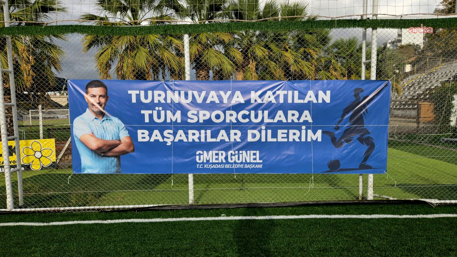 Kuşadası Belediyesi, görev başında hayatını kaybeden personel anısına halı saha futbol turnuvası düzenliyor
