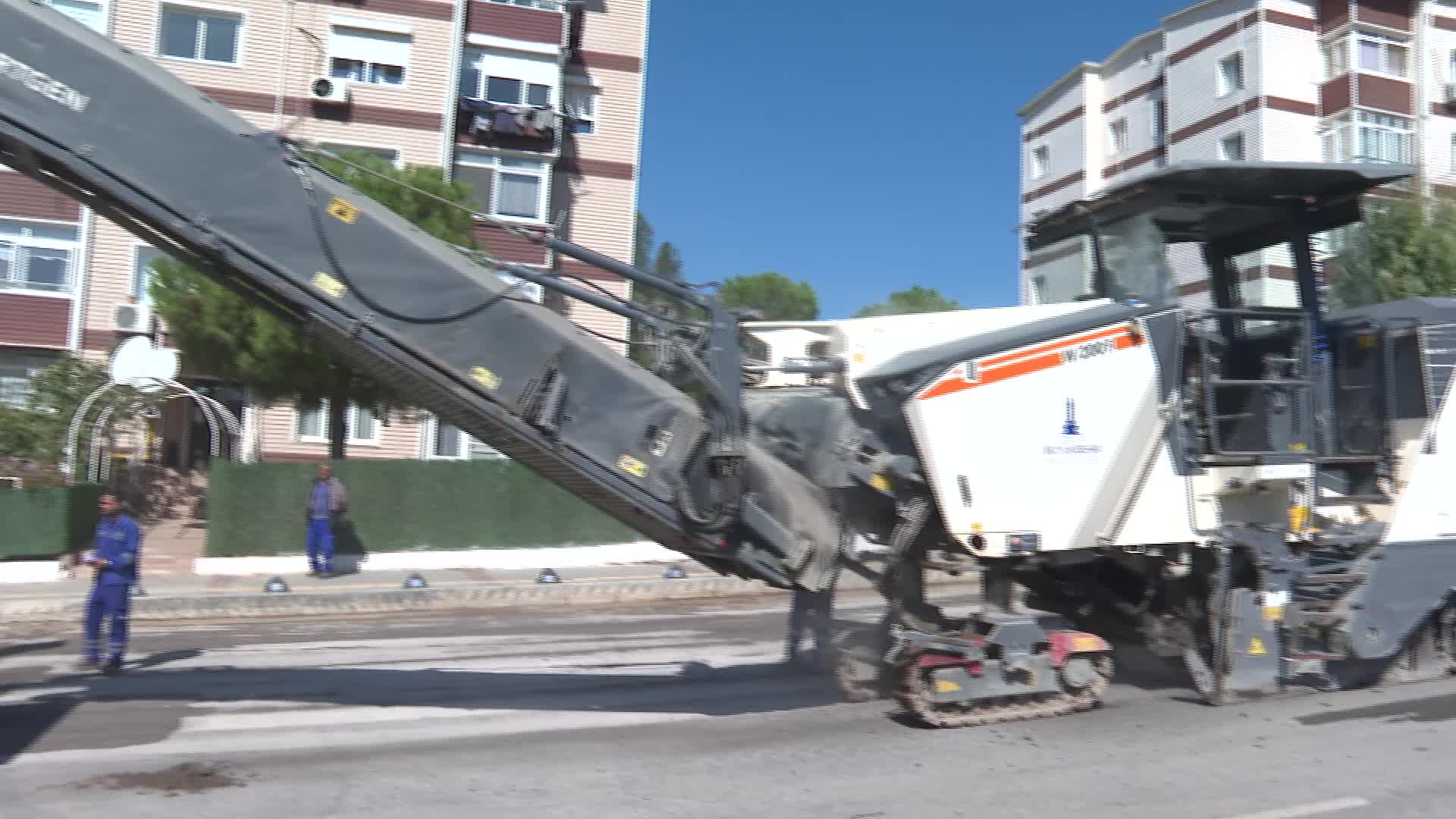 Başkan Tugay Buca’da asfalt yatırımlarını inceledi