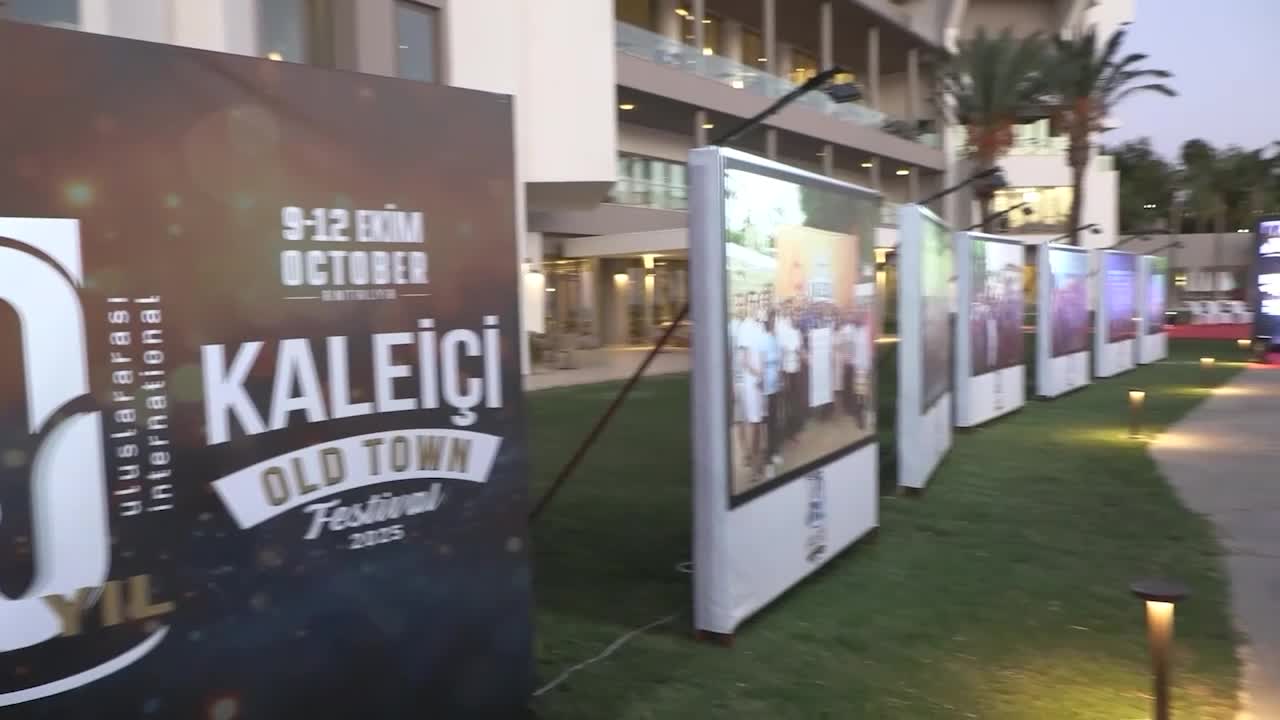 Muratpaşa Belediyesi'nin "Kaleiçi Old Town Festivali" 10'uncu yılında dostluk köprüleri kurdu