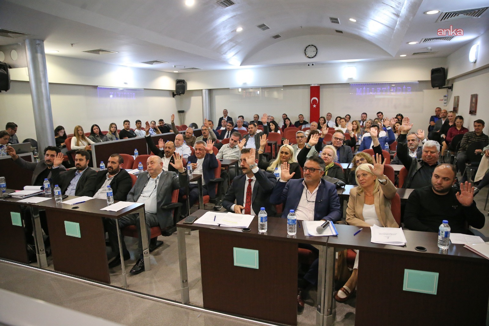 Karşıyaka Belediyesi'nin 4,9 milyarlık 2026 bütçesine onay