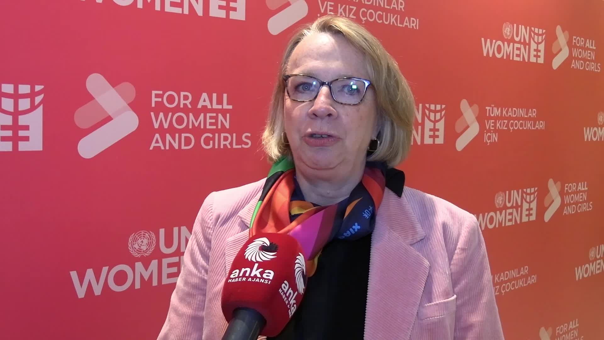 BM Kadın Birimi Türkiye Direktörü Maryse Guimond, Eda Erdem’in İyi Niyet Elçisi olarak seçilmesine ilişkin ANKA’ya değerlendirdi: Eda, çok güçlü bir liderlik sergiliyor. Gürültüsüz, sakin bir liderliği var