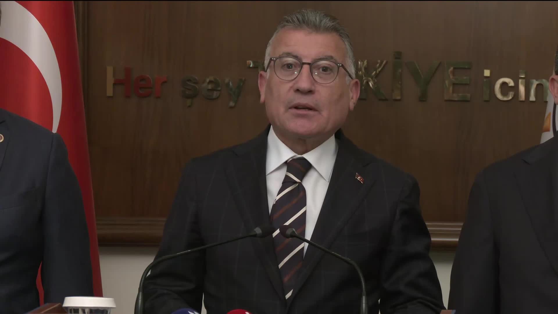 AK Parti, milli parkların koruma statüsünü değiştirmek için Cumhurbaşkanı'na yetki veren kanun teklifini TBMM Başkanlığı'na sundu