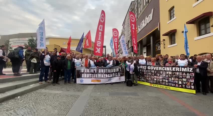 Samsun'da 10 Ekim Gar Katliamı anması.... "Savaşa inat, barış hemen şimdi!"