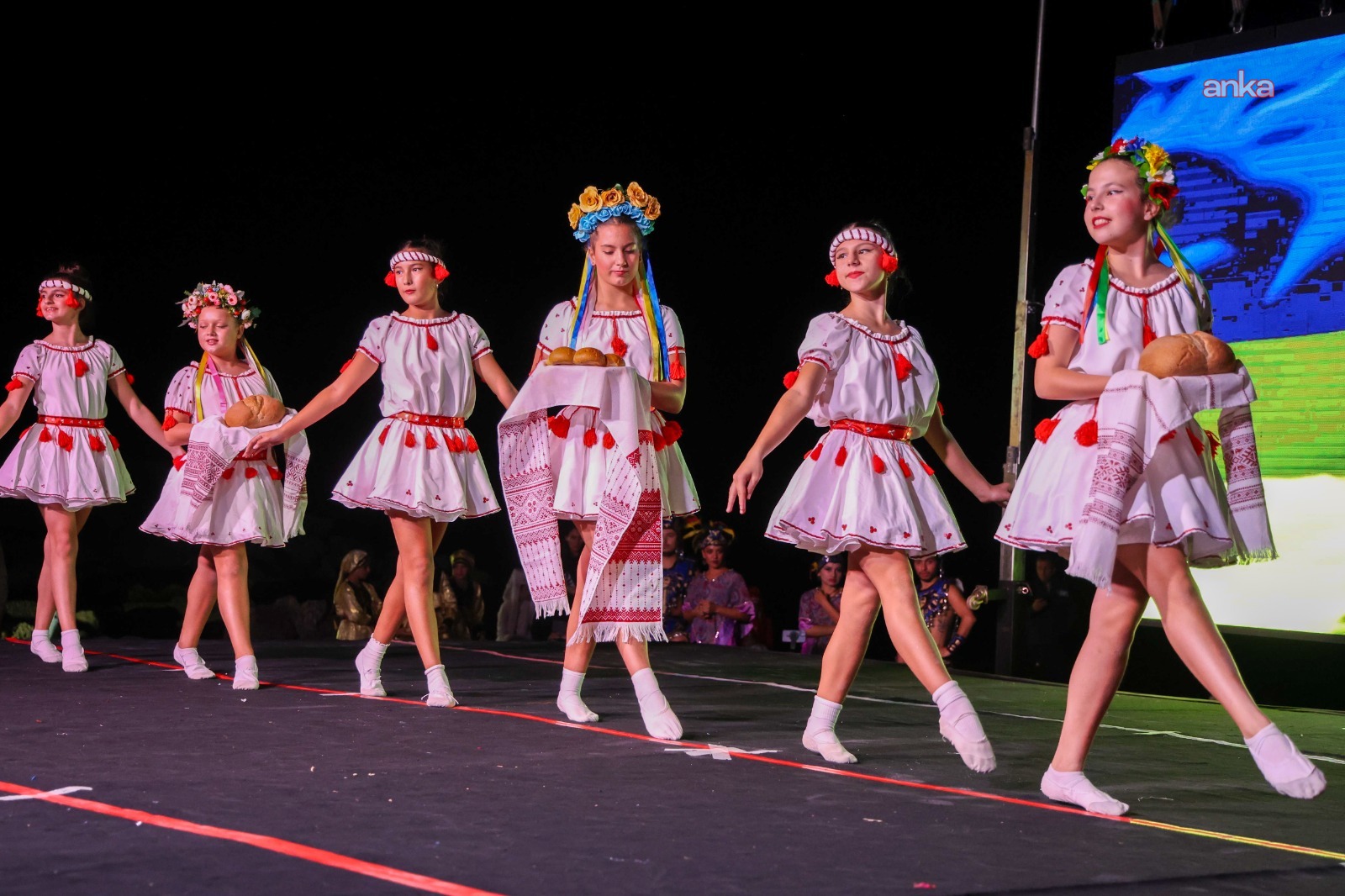 Uluslararası halk dansları toplulukları, Manavgat’ta buluştu