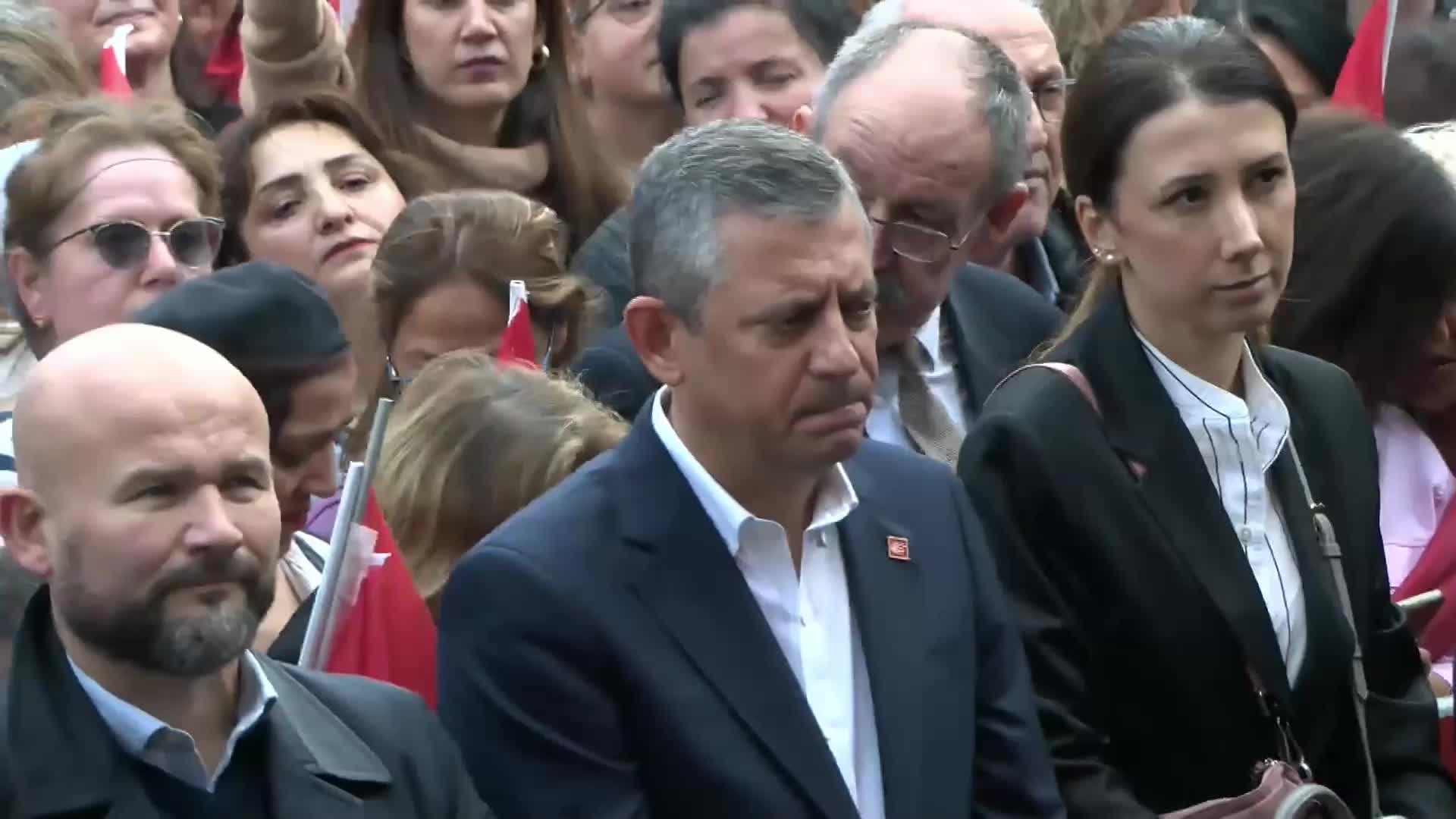 CHP’nin Brüksel’de “Millet İradesine Sahip Çıkıyoruz” mitingi... Avrupalı sosyal demokrat liderlerden destek mesajları