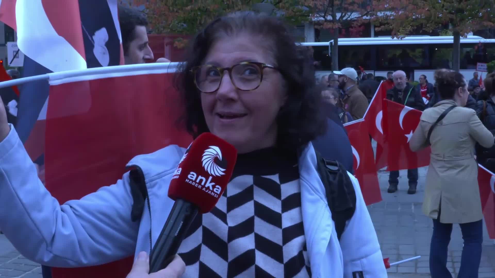 CHP’nin Brüksel’de “Millet İradesine Sahip Çıkıyoruz” mitingi...: "Türkiyemizde demokrasi ve özgürlük istiyoruz"
