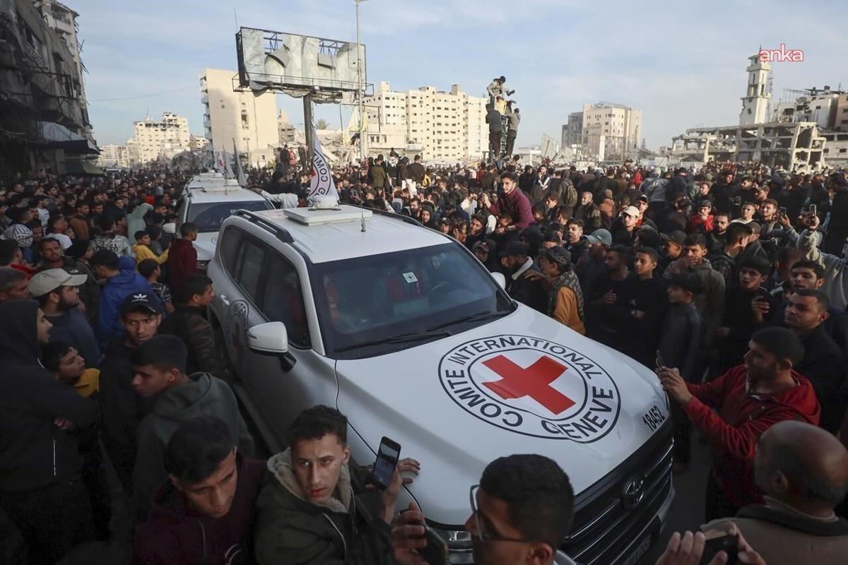 Hamas-İsrail arasında rehine ve esir takası... Hamas, 13 rehineyi daha Kızıl Haç’a teslim etti, toplam sayısı 20 oldu