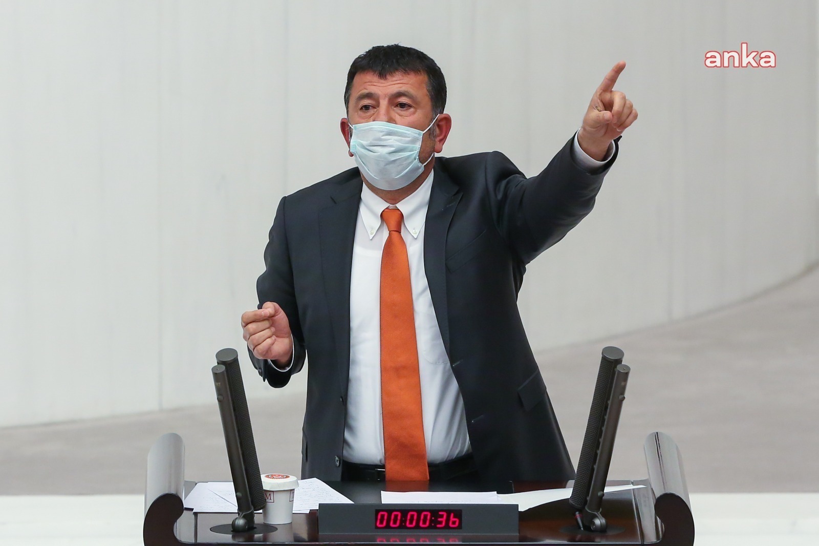 CHP’Lİ AĞBABA: “AKP’NİN BAKANLARI, GENEL BAŞKAN YARDIMCILARI, MİLLETVEKİLLERİ TROLLERİ ARATMIYOR”