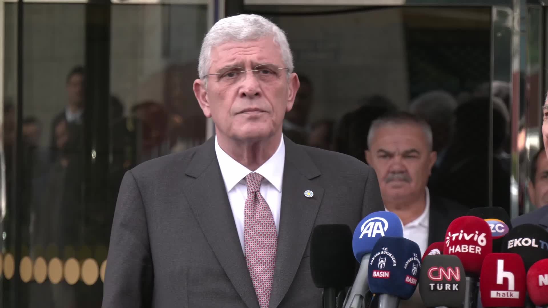 İYİ Parti Genel Başkanı Dervişoğlu, Yavaş'ı ziyaret etti... Mansur Yavaş: "Ziyaretlerinden ve bize olan güvenlerinden dolayı teşekkür ediyorum"