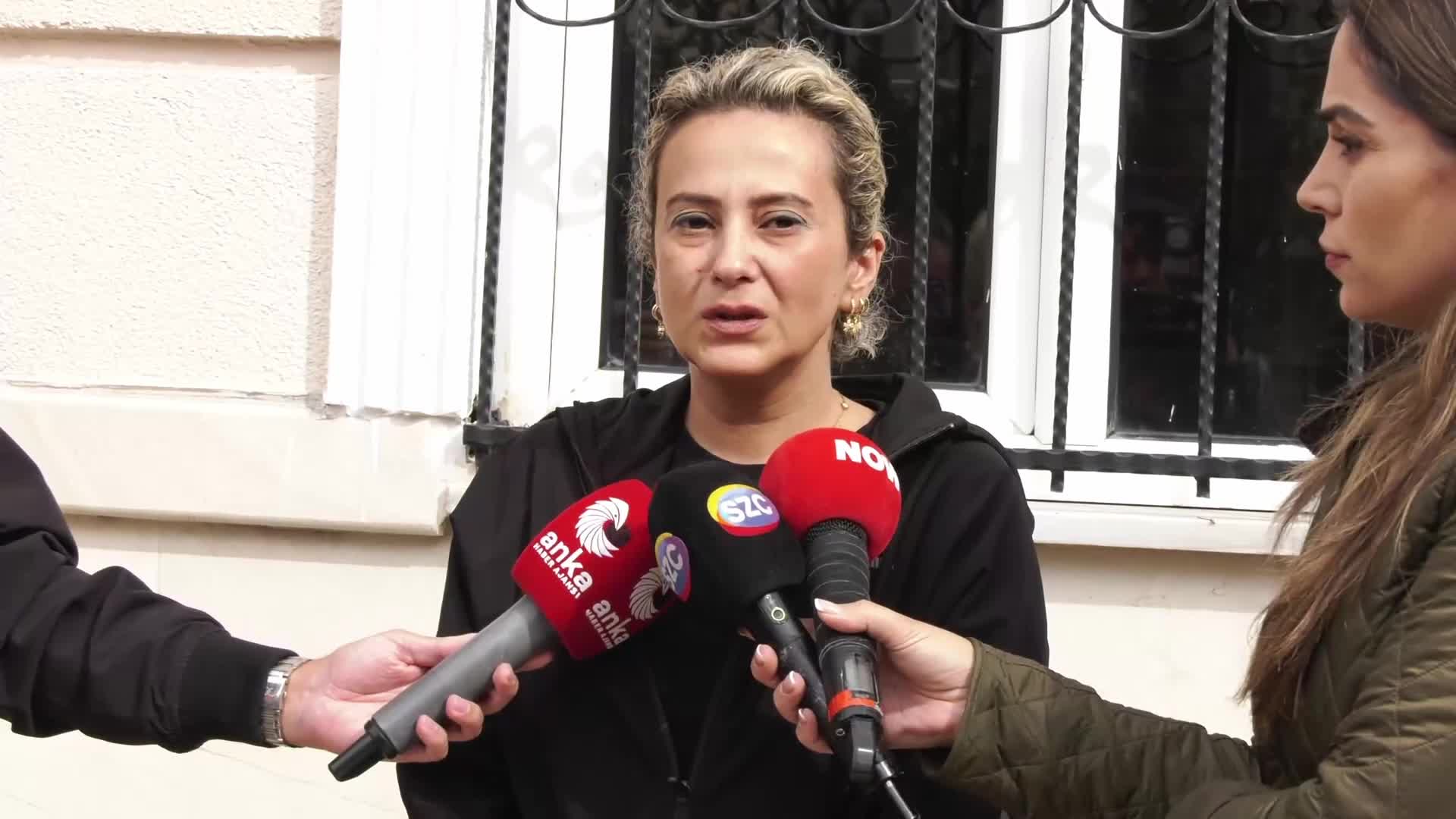 Dövülerek öldürülen gazeteci Hakan Tosun’un kardeşi Öznur Tosun: “Abim orada bir alışverişe mi şahit oldu? Neyi kapatmaya çalışıyorlar”