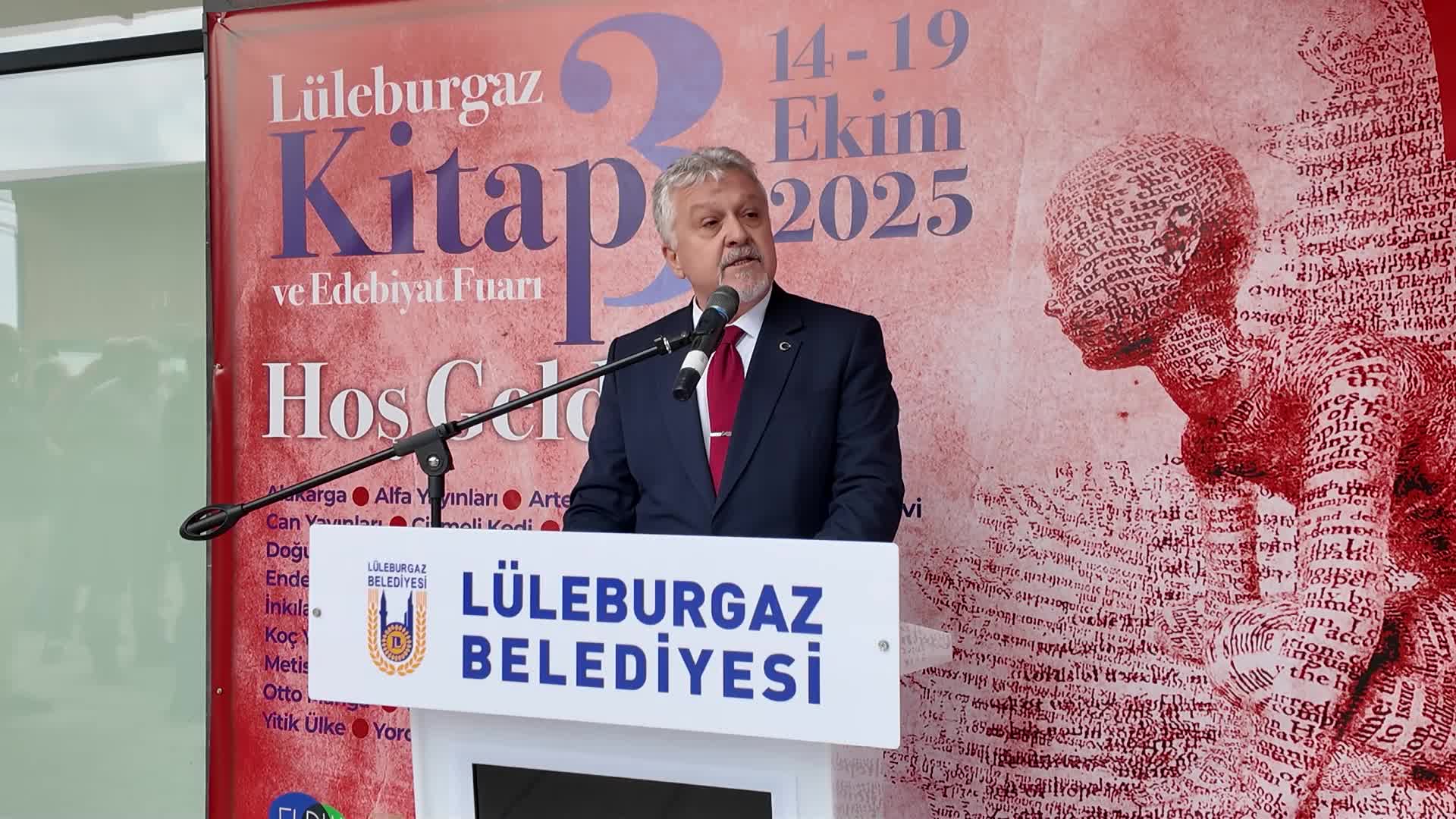 Lüleburgaz 3. Kitap ve Edebiyat Fuarı ziyarete açıldı