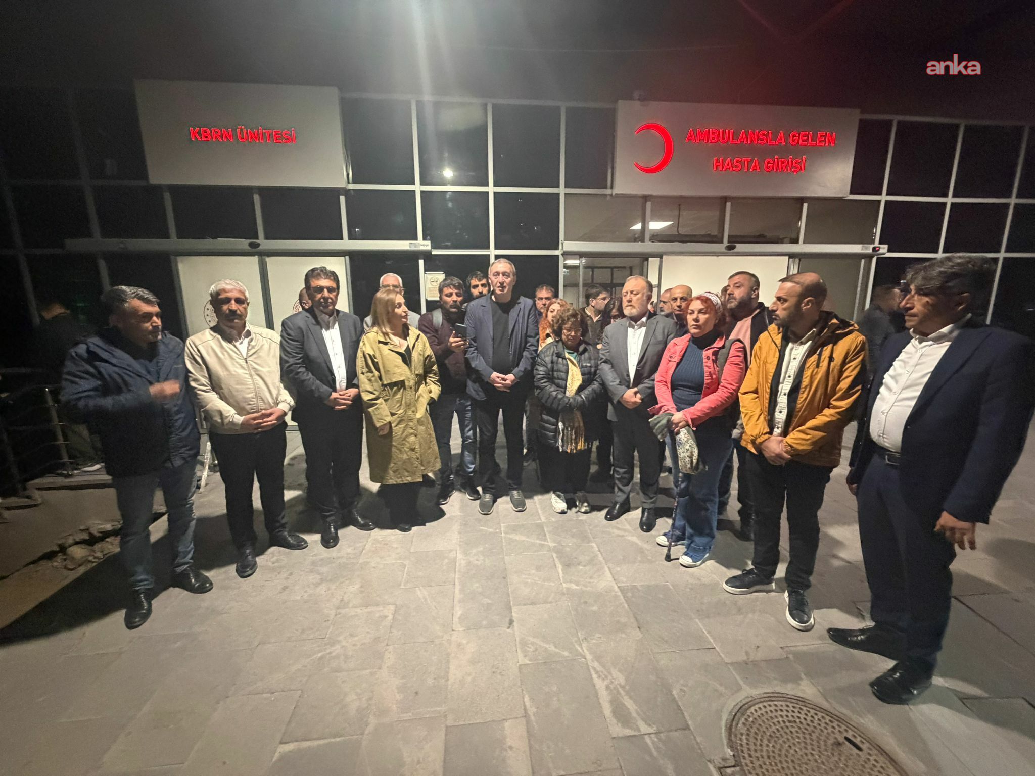 Tuncer Bakırhan'dan beyin kanaması geçiren gazeteci Hüseyin Aykol'a ziyaret: Bu süreci mücadeleyle atlatacağına inanıyoruz