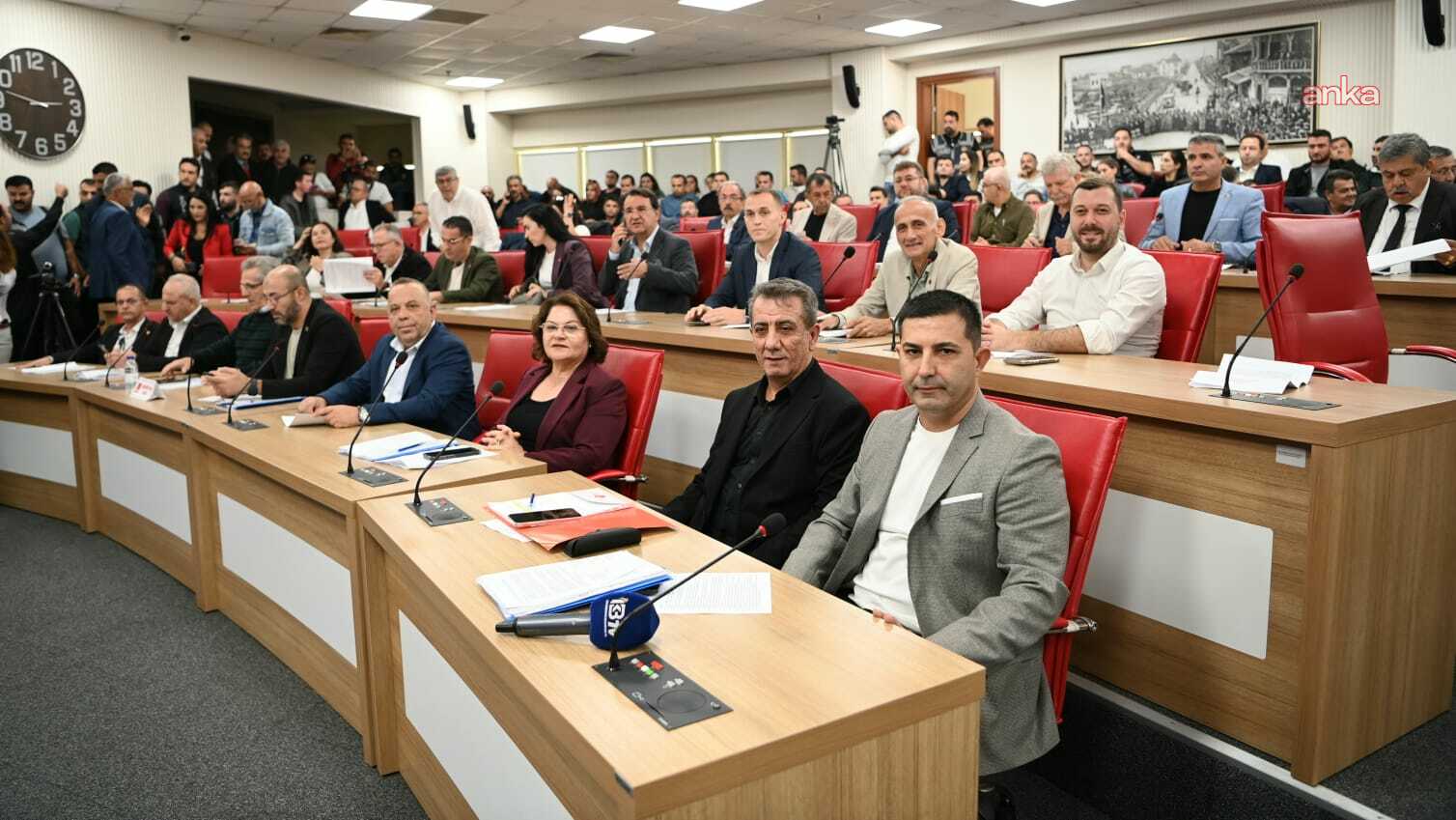Aydın Büyükşehir Belediyesi ekim ayı olağan meclis toplantısında yetki tartışması