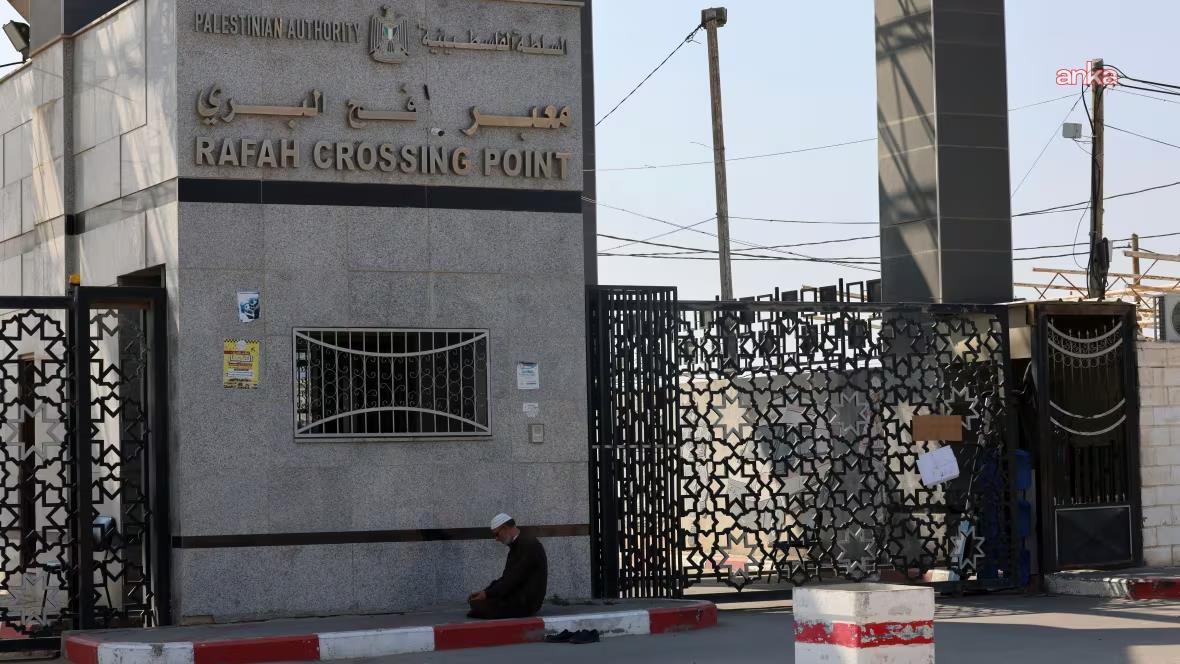 Refah Sınır Kapısı’nın açılması ertelendi; İsrailli yetkili, “hazırlıklar sürüyor” dedi