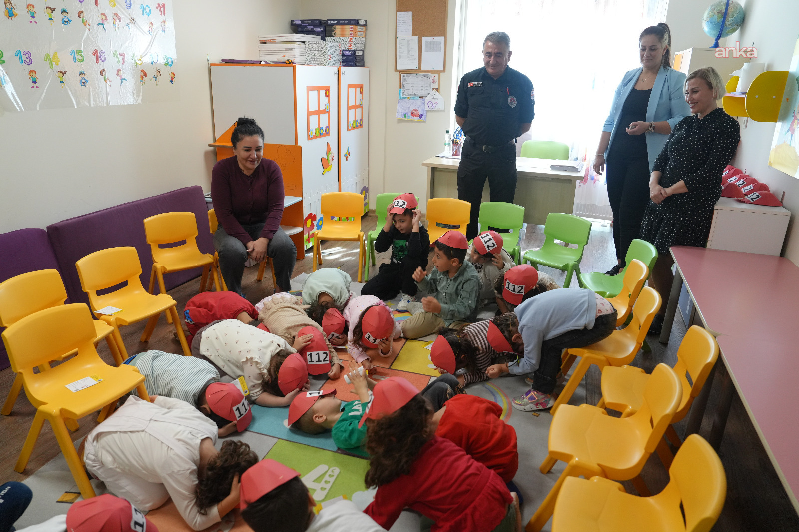 Kartal Belediyesi’nden kreş öğrencilerine uygulamalı afet eğitimi