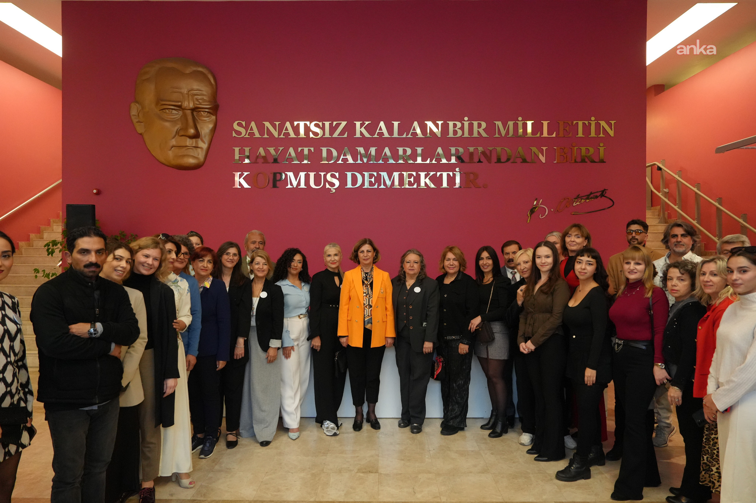 "Kökler ve Kanatlar" sergisi, Eskişehir'de kapılarını açtı