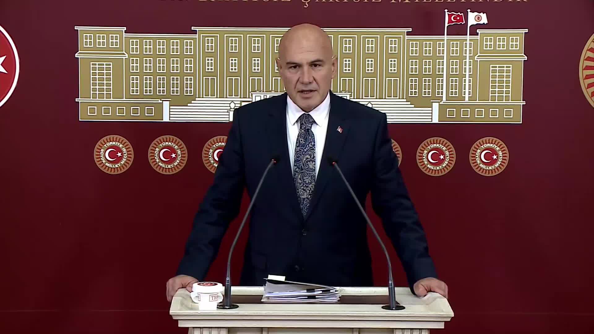 Turhan Çömez: Vatandaşlarımızı şehit etmiş bir örgütle muhatap olunmaz