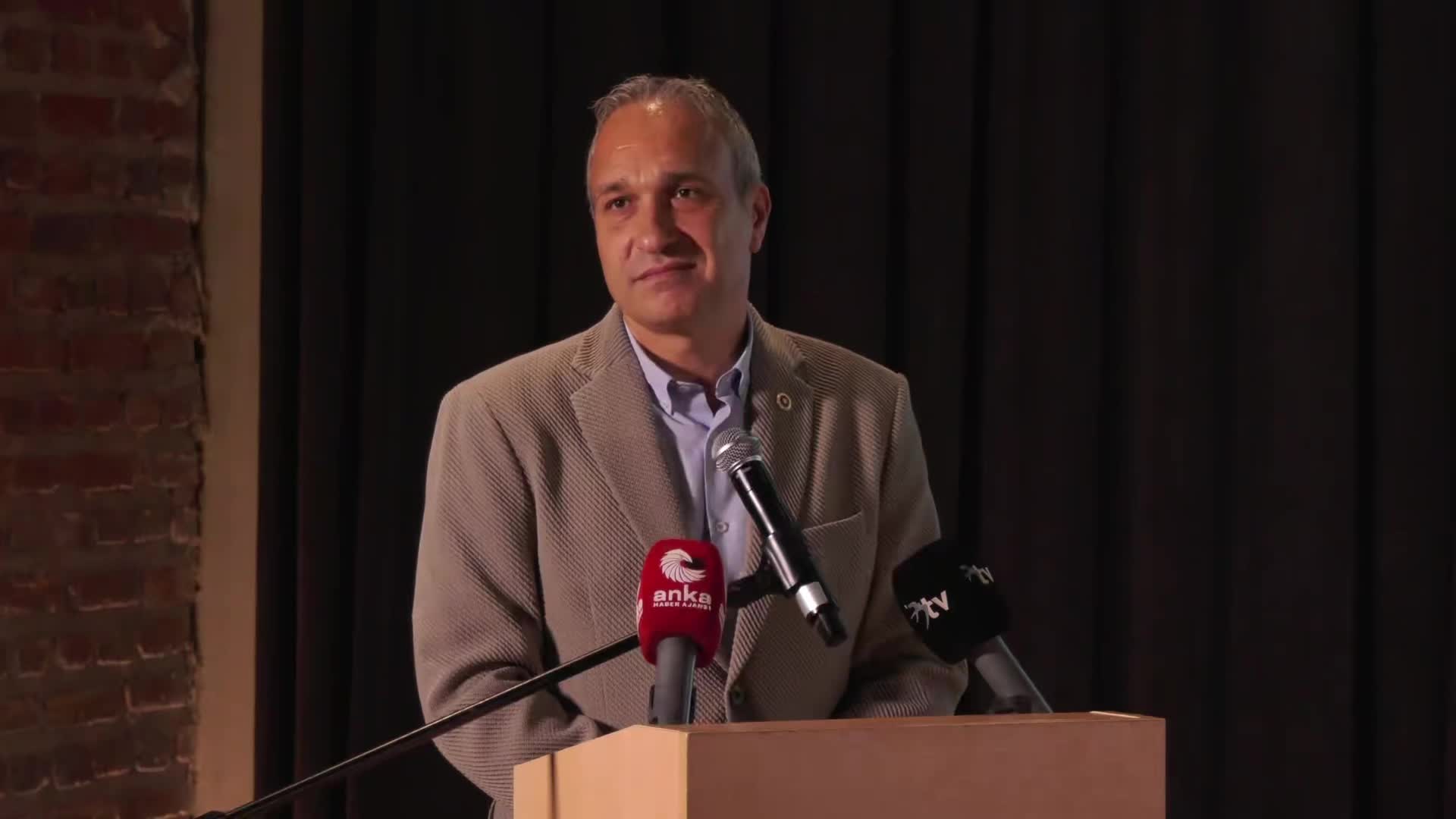 “Her Çocuğun Hakkı: Sağlıklı Beslenme ve Temiz Suya Erişim” paneli.... CHP'li Özçağdaş: İşleri, güçleri, reisleriyle beraber geçmişe öykünmek