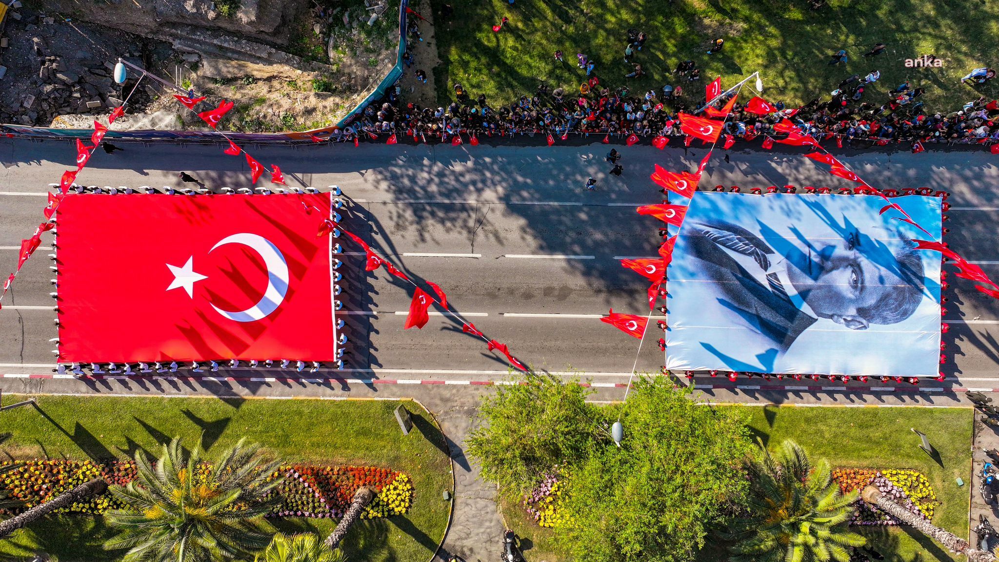 İstanbul Valiliği, Cumhuriyet Bayramı provaları nedeniyle Vatan Caddesi ve çevresinde kapatılacak yolları açıkladı