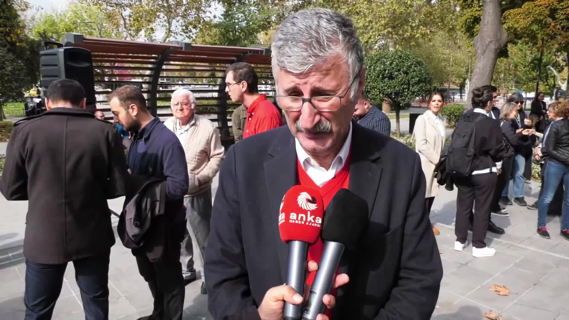 Saraçhane buluşmasına destek veren Alper Taş: 12 Eylül hukukunun devam ettiği bir rejimle yüz yüzeyiz... Ozbi: Korkmayın, sinmeyin, asla boyun eğmeyin