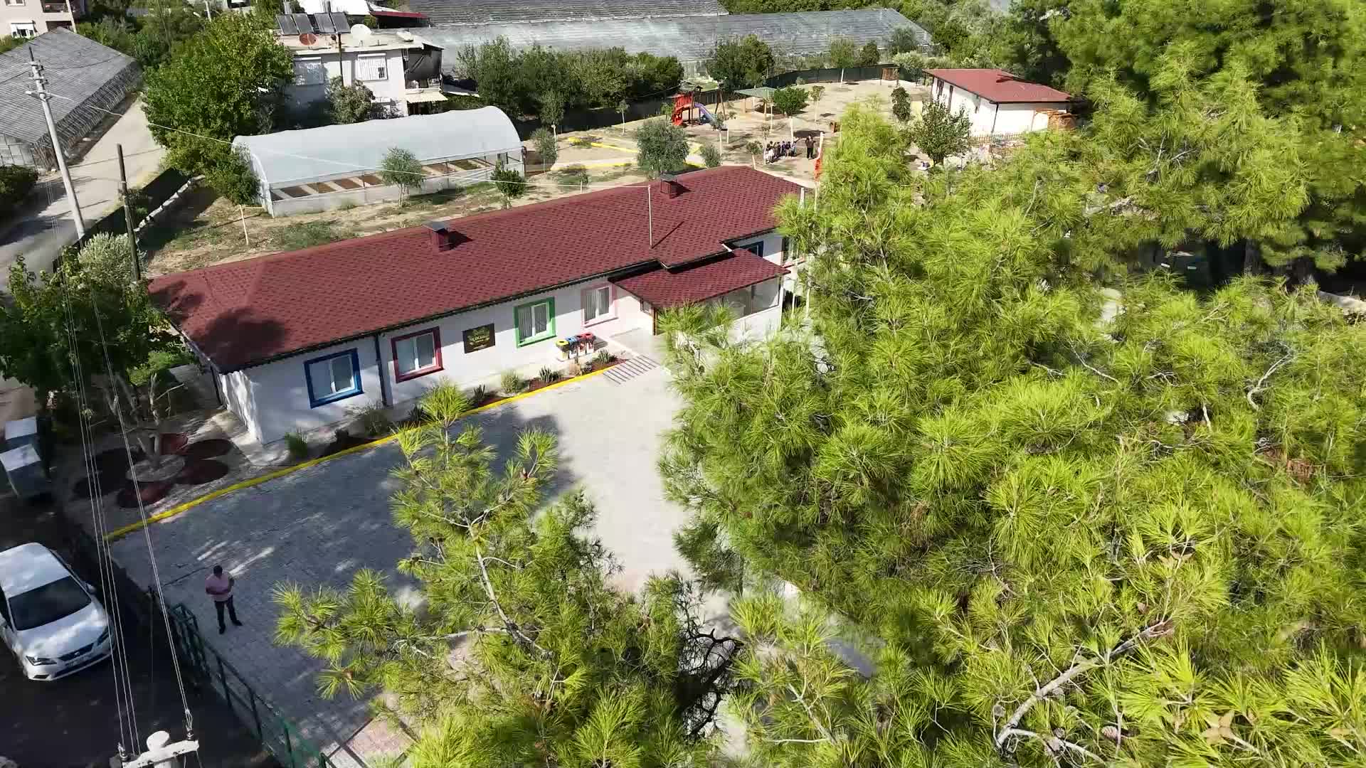 Konyaaltı Belediyesi Doğa Çocuk Enstitüsü’nde çocuklar hem eğleniyor hem de öğreniyor