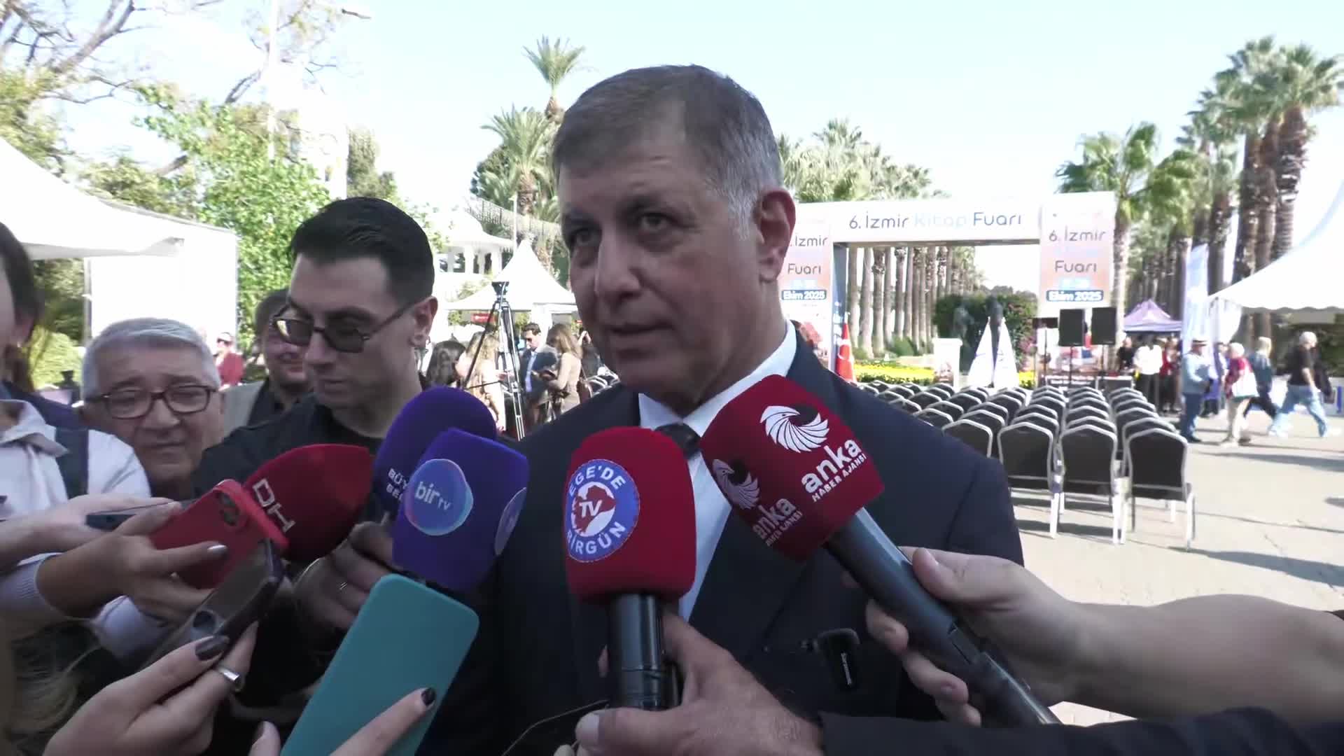 İzmir Büyükşehir Belediye Başkanı Tugay: "Çağatay Güç’ün başarılı bir başkan olacağına gerçekten inanıyorum"