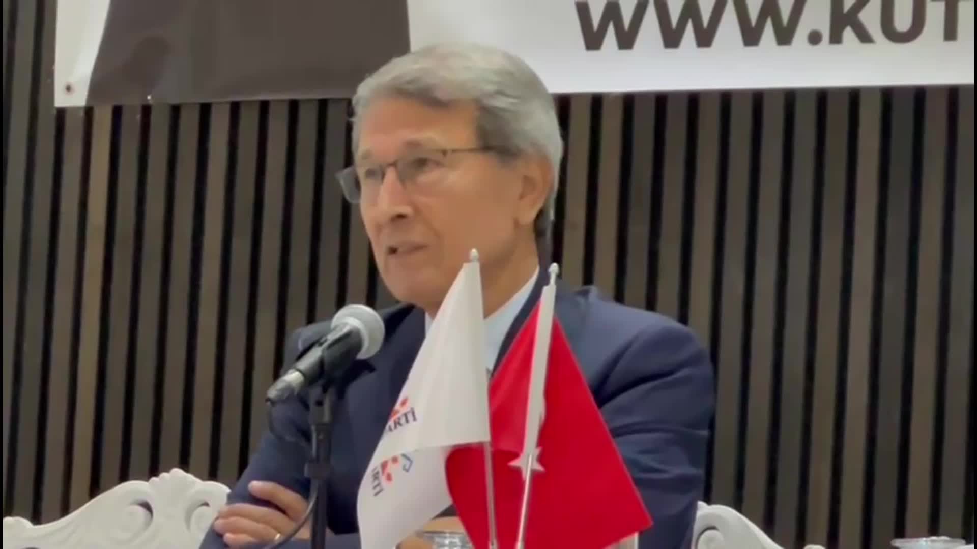 Kutlu Parti Genel Başkanı Halaçoğlu, Köln’de partililerle buluştu