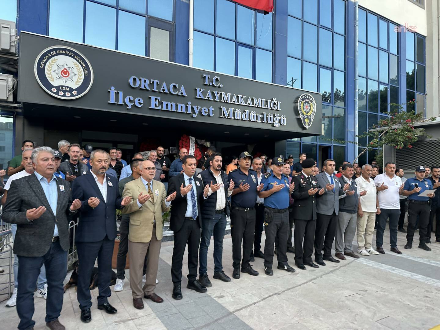 Ortaca’da Polis Memuru Engin Kanat kalp krizi sonucu hayatını kaybetti