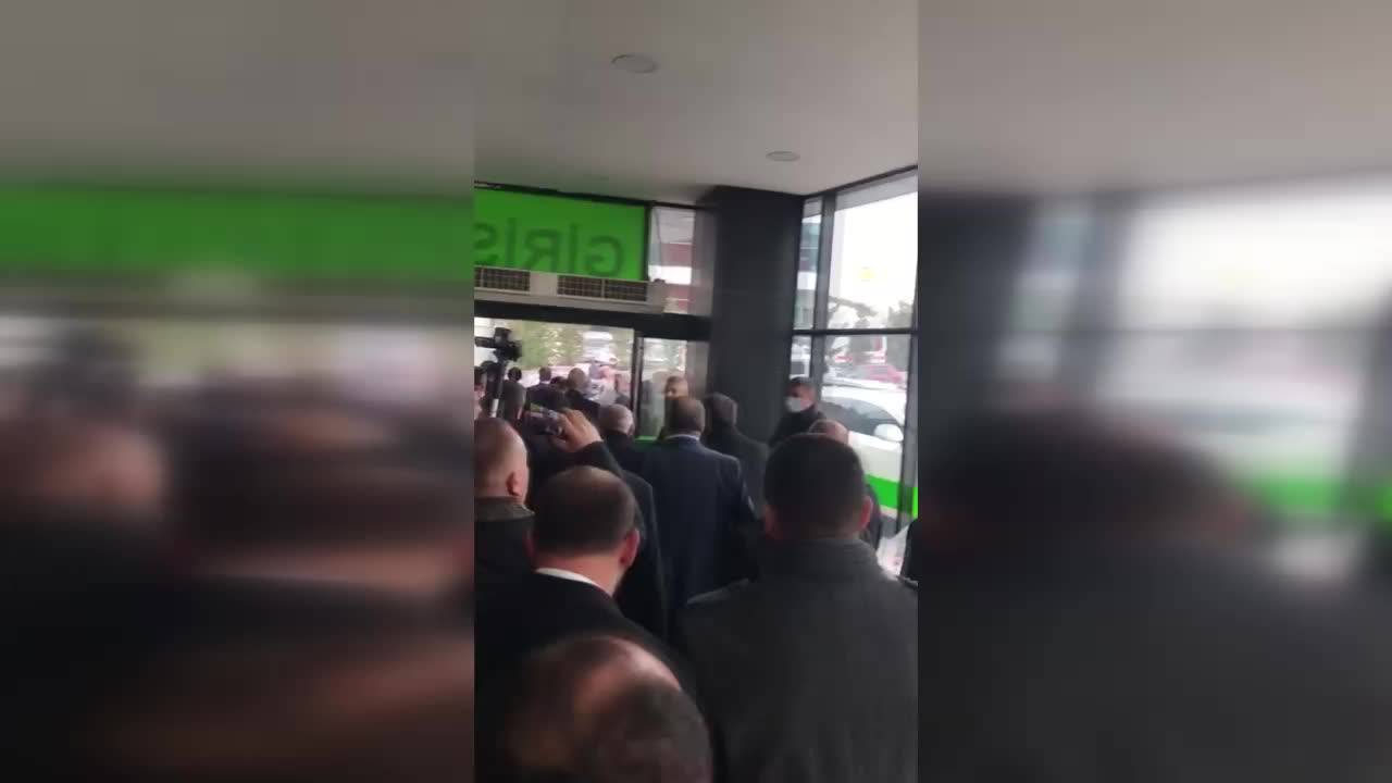 ÇAKICI'NIN ESKİ BAŞBAKAN DAVUTOĞLU'NA SÖZLERİ "ELEŞTİRİ" SAYILDI