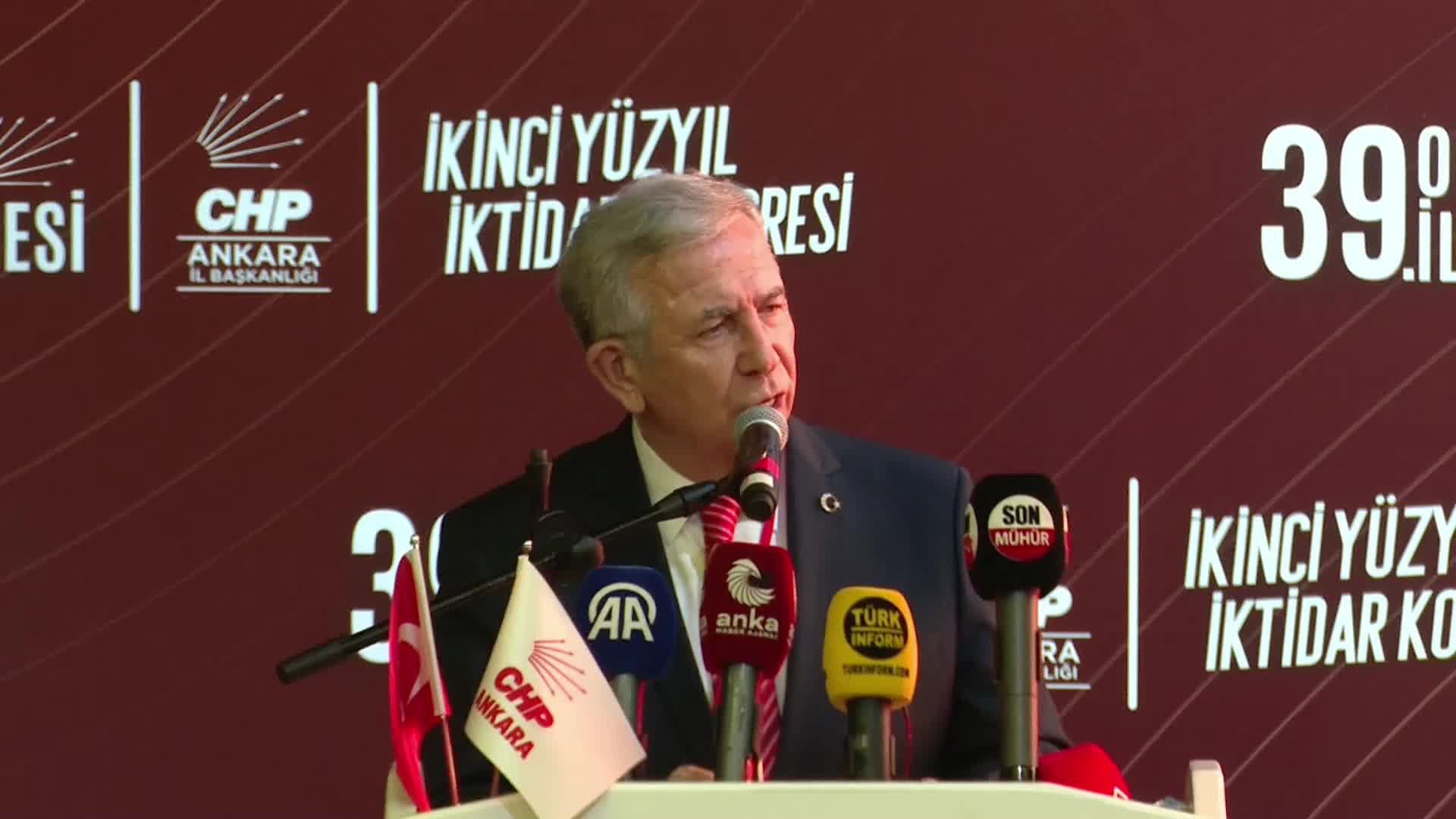 CHP 39. Ankara Olağan İl Kongresi... Mansur Yavaş: Türk milleti, ilk genel seçimlerde bu kadar haksızlığa ve adaletsizliğe gereken cezayı mutlaka verecek