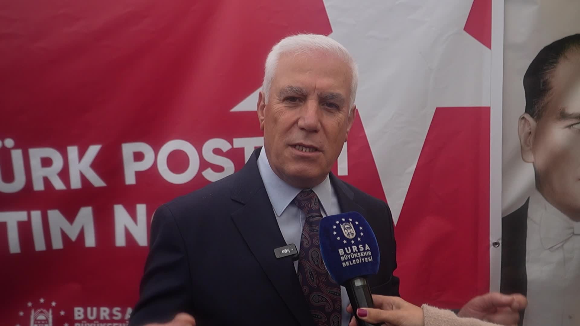 Bursa, Ata posterleriyle donatılıyor
