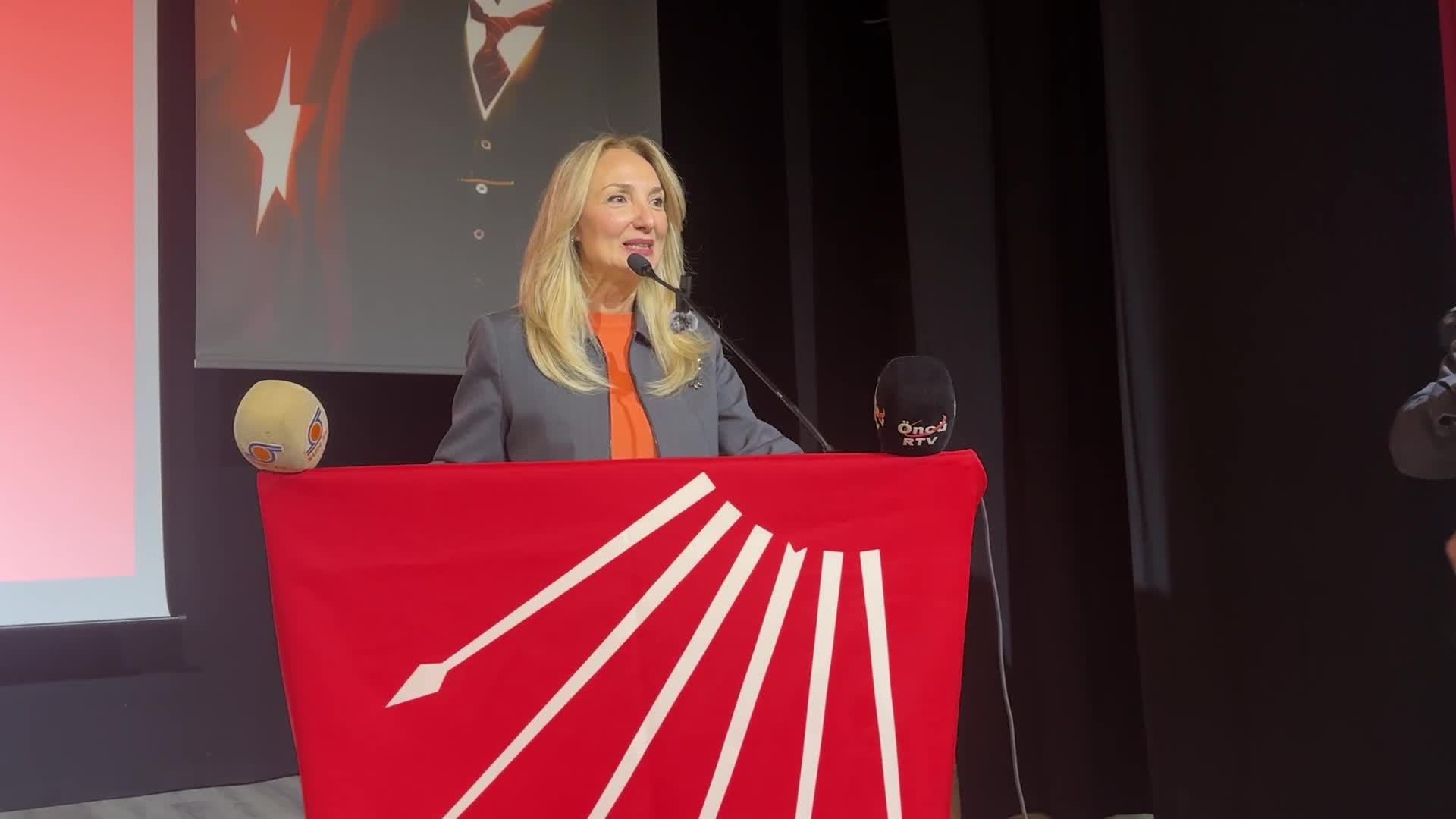 CHP 39. Olağan Düzce İl Kongresi... Aylin Nazlıaka: "Sadece seçimi kazanmak için değil, geleceğimizi yeniden kazanmak için çalışıyoruz"