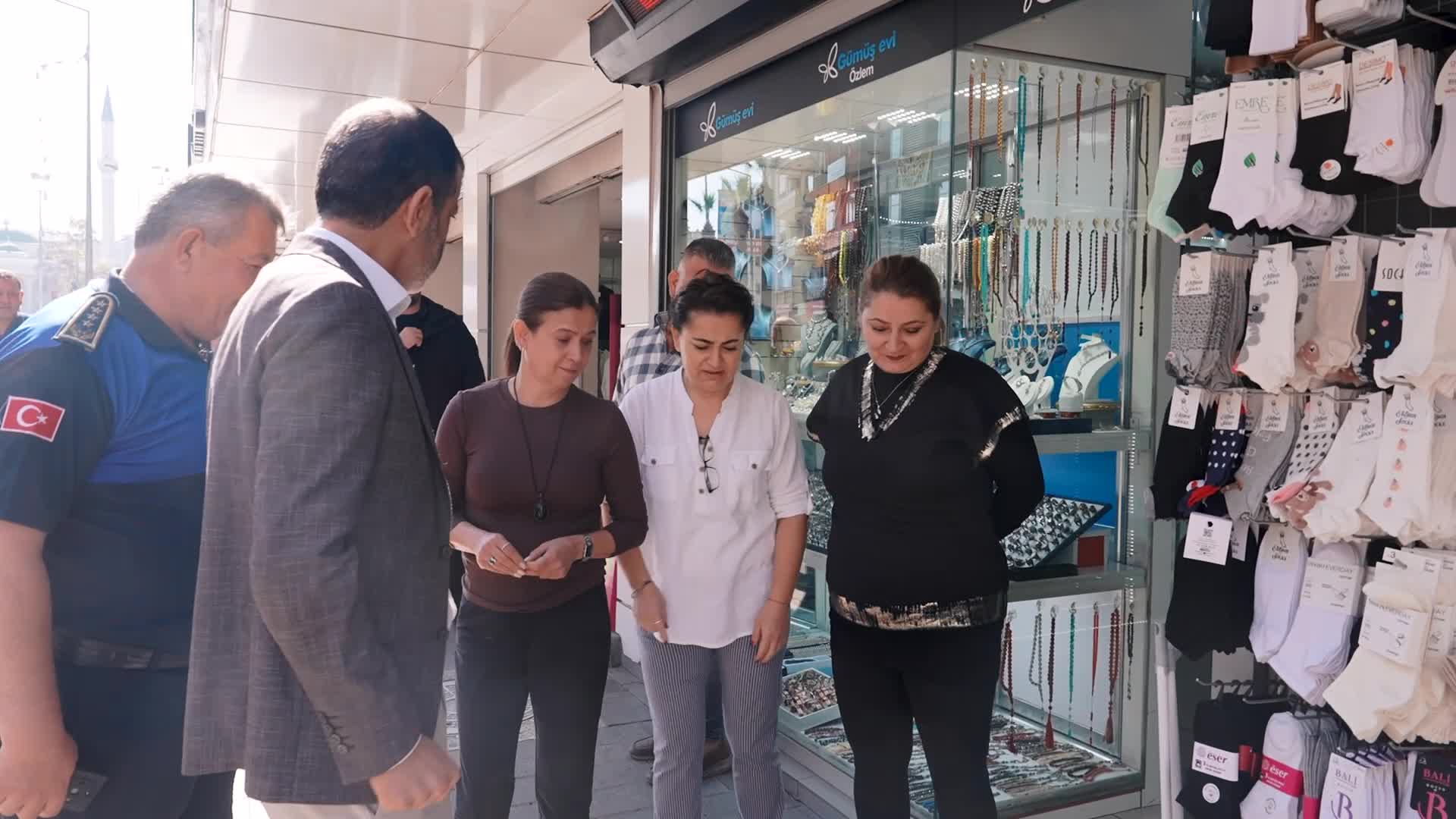 Denizli Büyükşehir Belediye Başkanı Çavuşoğlu: "Sokaklarda izmarit veya çöp atanlara Kabahatler Kanunu'na göre cezai işlem uygulanacak"