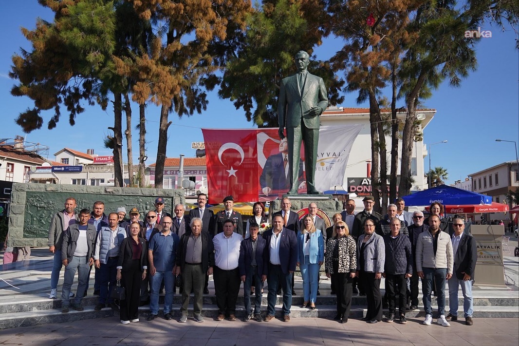 Ayvalık’ta Muhtarlar Günü kutlandı