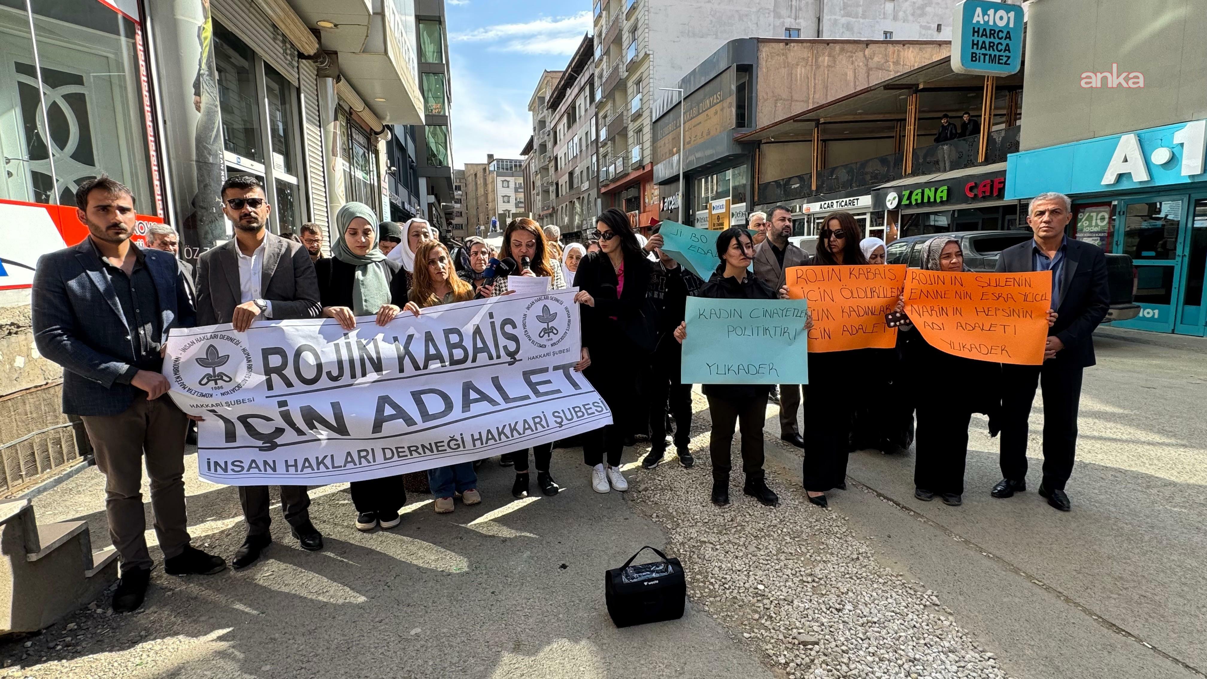 Hakkari'de Rojin Kabaiş'in ölümünün aydınlatılması için basın açıklaması yapıldı
